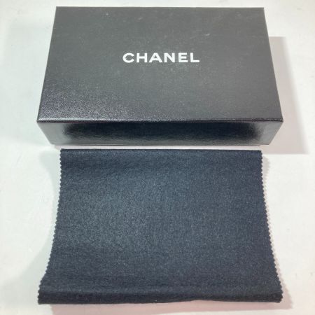  CHANEL シャネル マトラッセ 二つ折り 長財布 使用感多 A31509 ブラック