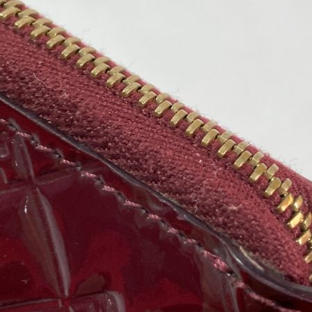  FENDI フェンディ ラウンドファスナー財布 エナメル 8M0024・A05・129・2513 ボルドー