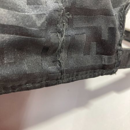  FENDI フェンディ 帽子 キャップ ズッカ柄 ブラック x ゴールド