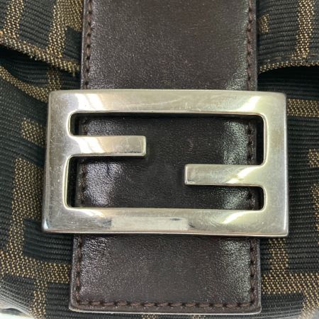  FENDI フェンディ ズッカ ワンショルダーバッグ 2348 26325-003 ブラウン x シルバー ビス欠け