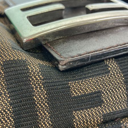 FENDI フェンディ ズッカ ワンショルダーバッグ 2348 26325-003 ブラウン x シルバー ビス欠け