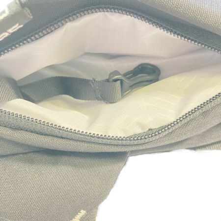  GREGORY グレゴリ SKETCH 25 スケッチ25 ブラック x グレー リュックサック バックパック デイパック