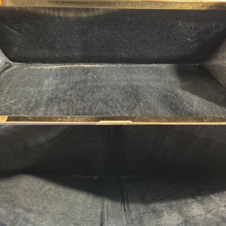  CHANEL シャネル 長財布 ブラック x ゴールド がま口