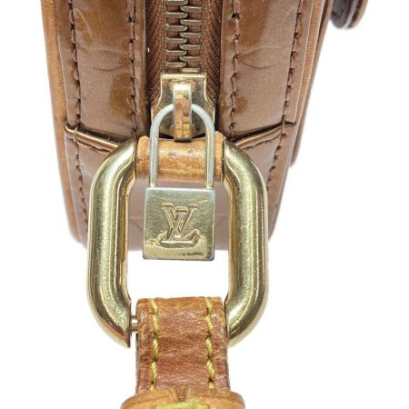 LOUIS VUITTON ルイヴィトン モノグラム・ヴェルニ クリスティMM ブロンズ M91109 ブラウン ショルダーバッグ ポシェット