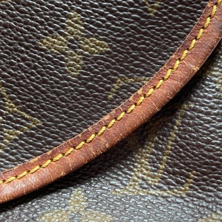  LOUIS VUITTON ルイヴィトン モノグラム ソミュール30 M42256 ショルダーバッグ