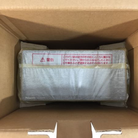  Panasonic パナソニック Strada ストラーダ 7型 ワイド メモリーナビ CN-HE01WD カーナビステーション