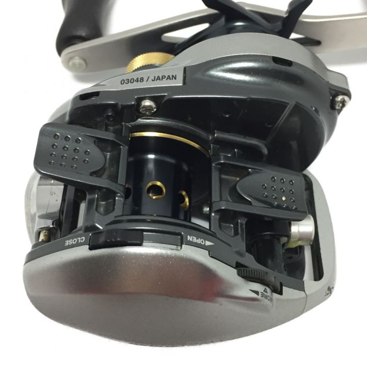 SHIMANO シマノ 13 Metanium メタニウム XG 右ハンドル 03048 ベイトリール キズ有｜中古｜なんでもリサイクルビッグバン