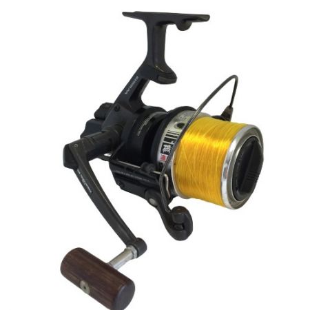 【中古】 DAIWA ダイワ トーナメント 磯 遠投 スピニングリール