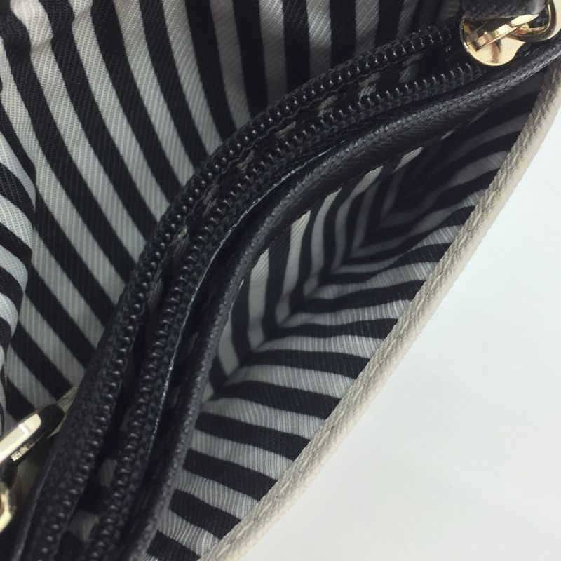 中古】 Kate Spade ケイトスペード 二つ折り財布 レザー ケース