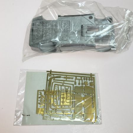  RACING43 ランチア037ラリー サファリ ’86  メタルキット 未組立 現状渡し品
