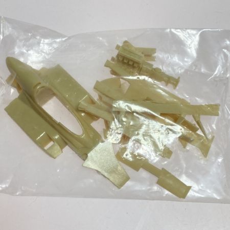  WAVE ウェーブ  1/43 赤いペガサス SV-01-改 ガレージキット 未組立 現状渡し品