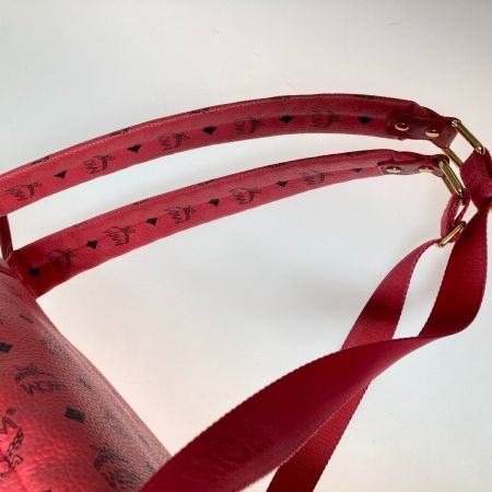  MCM エムシーエム ロゴグラム スタッズ ヴィセトス リュック サーモンピンク