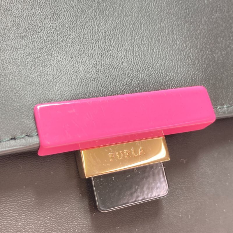 中古】 FURLA フルラ ショルダーバッグ ブラック x ゴールド x ピンク