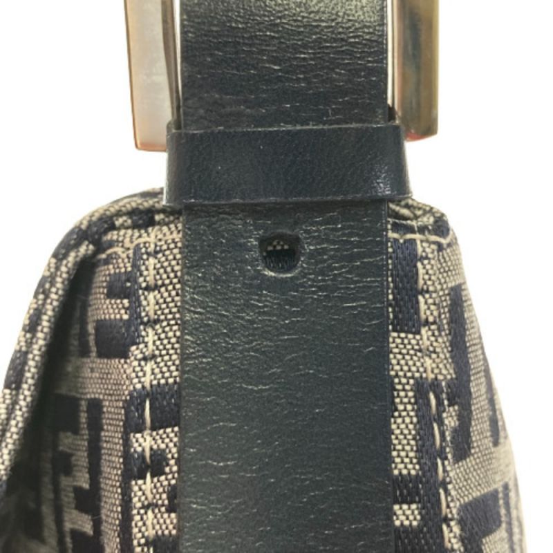 中古】 FENDI フェンディ ズッキーノ ワンショルダーバッグ 2201-26424