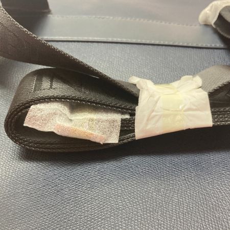  EMPORIO ARMANI エンポリオアルマーニ メッセンジャーバッグ Y4M184 YLA0E 81072 ネイビー ブルーインディゴ