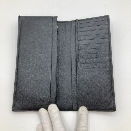  PRADA プラダ 長財布 財布 サフィアーノ メタル 箱付 2MV836 ブラック
