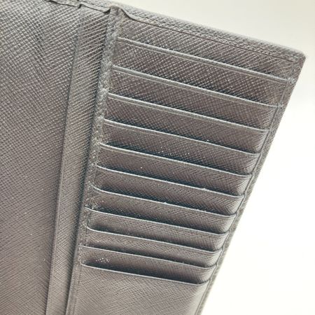  PRADA プラダ 長財布 財布 サフィアーノ メタル 箱付 2MV836 ブラック