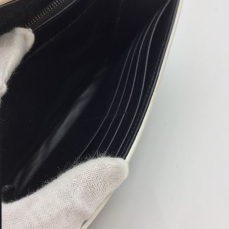  SAINT LAURENT(Yves Saint Laurent) 長財布　汚れ　色剥げあり　中古品 GUE372264 ブラック