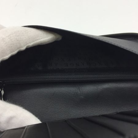  ARMANI EXCHANGE  アルマーニエクスチェンジ AX ラウンドロゴファスナー レザー長財布 ブラック 中古品