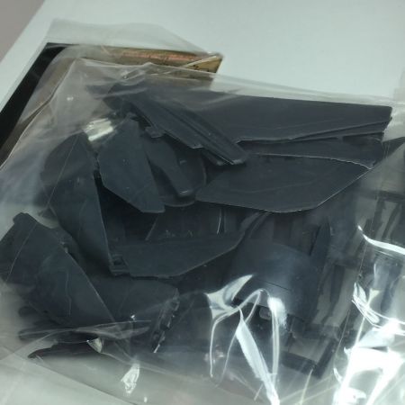  PLATZ 1/72 戦闘妖精雪風 メイヴ FRX-00 未組立 開封品