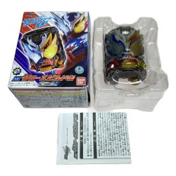 ◎◎ BANDAI バンダイ 仮面ライダービルド DXクローズビルド缶 外箱ダメージ有 Bランク