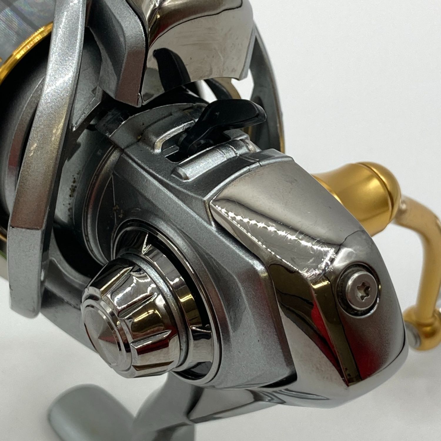 中古】 DAIWA ダイワ 18 FREAMS フリームス LT3000S-CXH スピニング