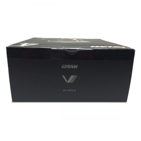 IZUMI ハイエンドシリーズ　4枚刃洗浄器付きモデル 往復式シェーバー  IZF-V972-N 089