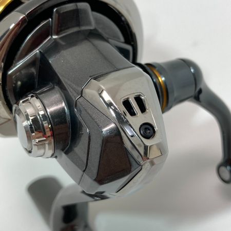  SHIMANO シマノ 20 TWIN POWER ツインパワー C2000S 04136