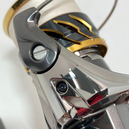  SHIMANO シマノ 20 TWIN POWER ツインパワー C2000S 04136