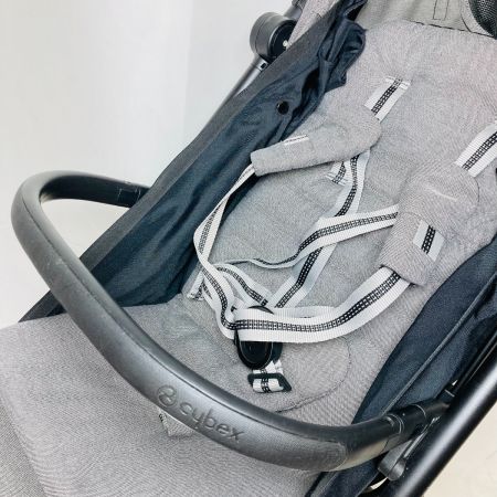  cybex EEZY S2 イージーS2 ベビーカー ブラック
