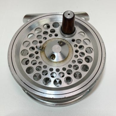 PHANTOM AWF-805 フライロッド リール