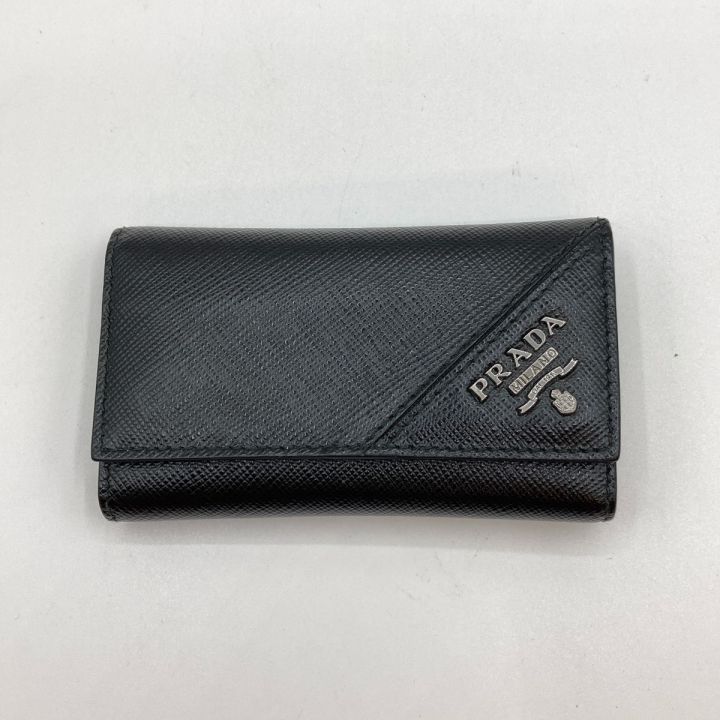 中古】 PRADA プラダ キーケース メンズ サフィアーノ 2PG222 ブラック｜総合リサイクルショップ なんでもリサイクルビッグバン  オンラインストア