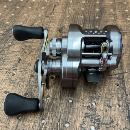 σσ SHIMANO シマノ SHIMANO 23カルカッタコンクエストＢＦＳ ＸＧＲ 箱有り