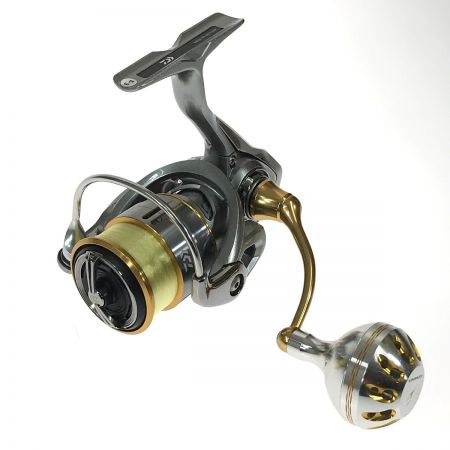  DAIWA ダイワ 18 フリームス LT2000S-XH ゴメクサスハンドルノブ付き