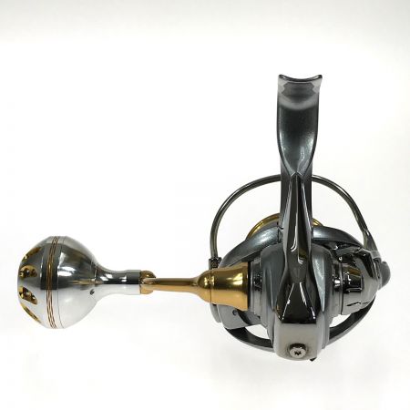  DAIWA ダイワ 18 フリームス LT2000S-XH ゴメクサスハンドルノブ付き