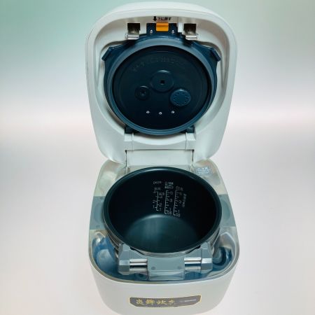  ZOJIRUSHI CORPORATION 象印 圧力IH炊飯ジャー 炎舞炊き 絹白 5.5合炊き NW-FA10