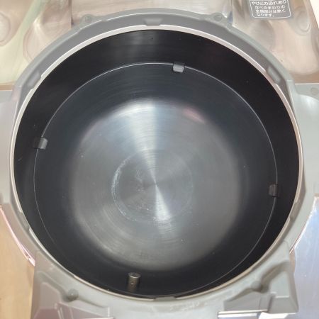  ZOJIRUSHI CORPORATION 象印 圧力IH炊飯ジャー 炎舞炊き 絹白 5.5合炊き NW-FA10