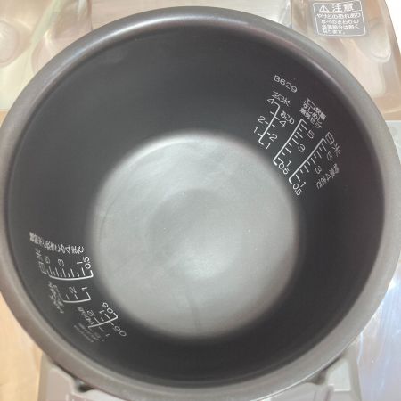  ZOJIRUSHI CORPORATION 象印 圧力IH炊飯ジャー 炎舞炊き 絹白 5.5合炊き NW-FA10