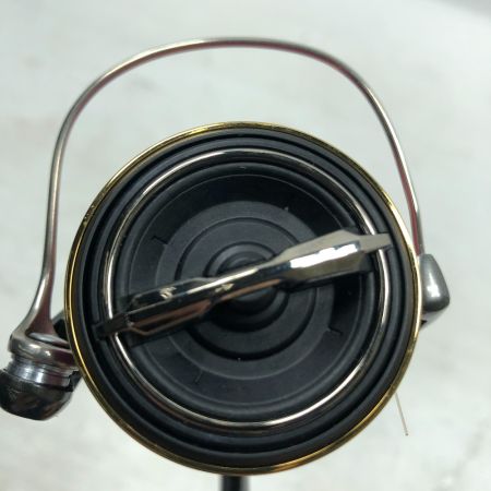  SHIMANO シマノ TWIN POWER ツインパワー C3000MHG スピニングリール