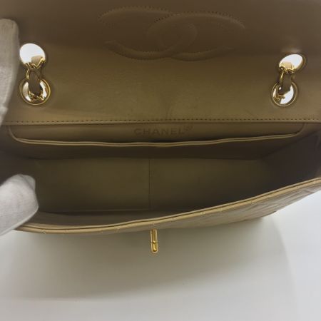  CHANEL シャネル ショルダーバッグ シングルフラップマトラッセ ラムスキン ベージュ チェーンショルダーゴールド金具  90181824 ベージュ
