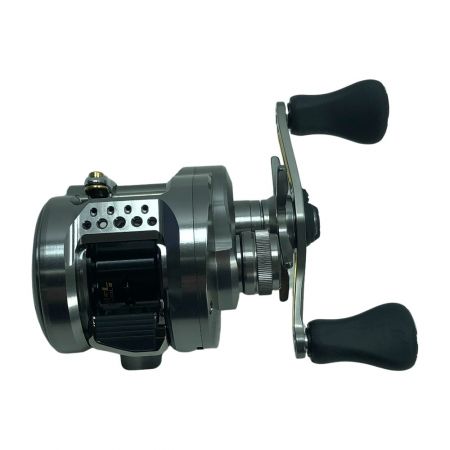  SHIMANO シマノ 23 CALCUTTA カルカッタ コンクエスト BFS HG 右ハンドル 045683 ベイトリール