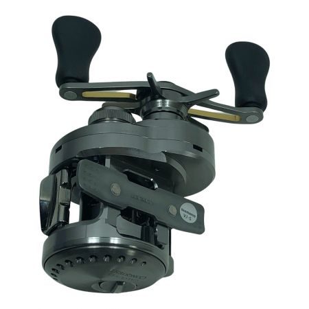  SHIMANO シマノ 23 CALCUTTA カルカッタ コンクエスト BFS HG 右ハンドル 045683 ベイトリール