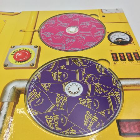   ジャニーズWEST LIVETOUR 2022 MixedJuice Blu-ray/2枚組 初回盤 中古品