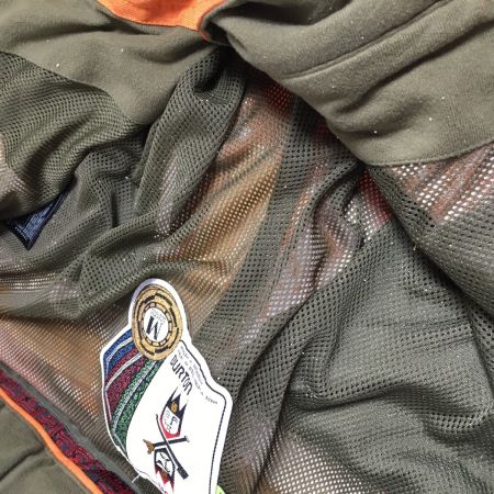  BURTON バートン ウィンター用品　スノーボードウェア上下セット　SIZE M 総柄 ズボン裏地剥がれ汚れあり