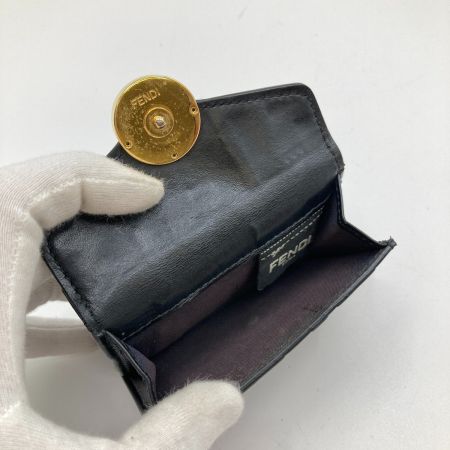  FENDI フェンディ 三つ折り財布 ミニ財布 F is Fendi FFロゴ エンボス ズッカ柄 8M0395･A659 MAYA/BLACK
