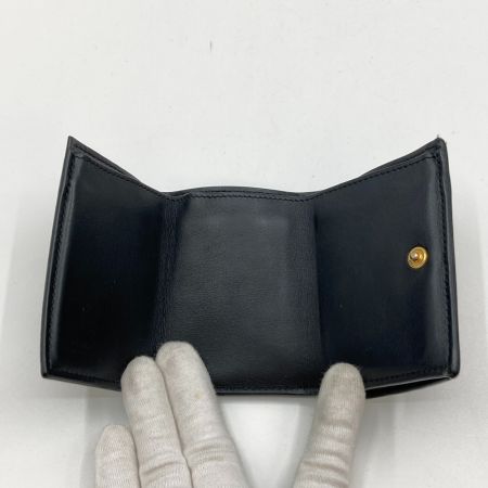  FENDI フェンディ 三つ折り財布 ミニ財布 F is Fendi FFロゴ エンボス ズッカ柄 8M0395･A659 MAYA/BLACK