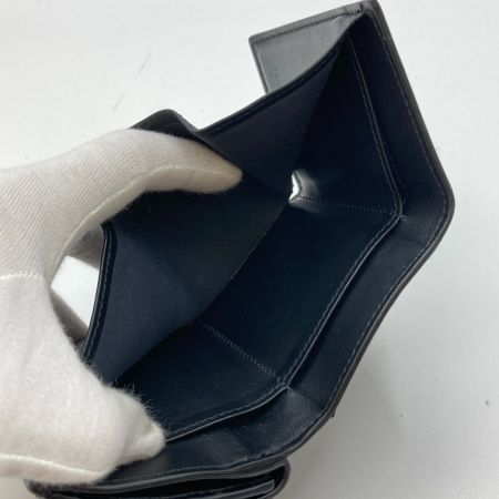  FENDI フェンディ 三つ折り財布 ミニ財布 F is Fendi FFロゴ エンボス ズッカ柄 8M0395･A659 MAYA/BLACK