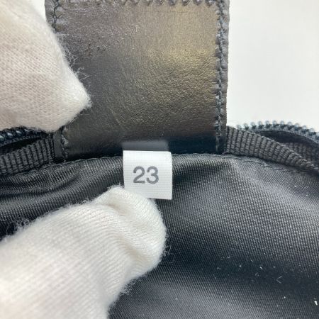  PRADA プラダ ファスナーポーチ ポーチ ギャランティーカード付 1N0833 ブラック