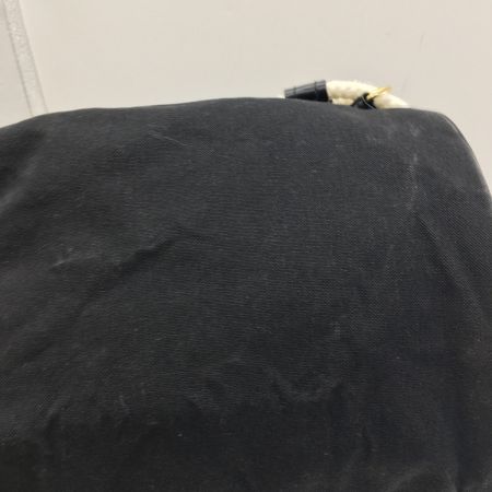  CHANEL シャネル ショルダーバッグ  　ロゴプリント　ノベルティ巾着ショルダー ブラック