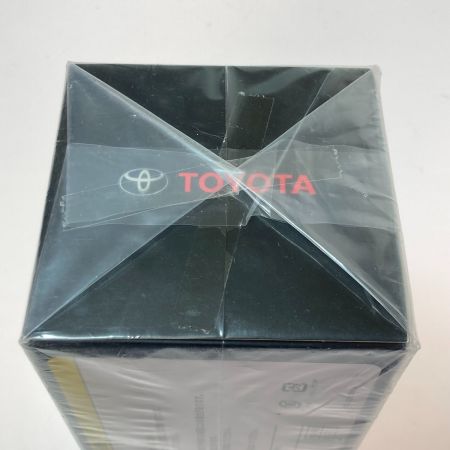   ヤリスクロス ミニカー 1/30スケール 070 ホワイトパール クリスタルシャイン